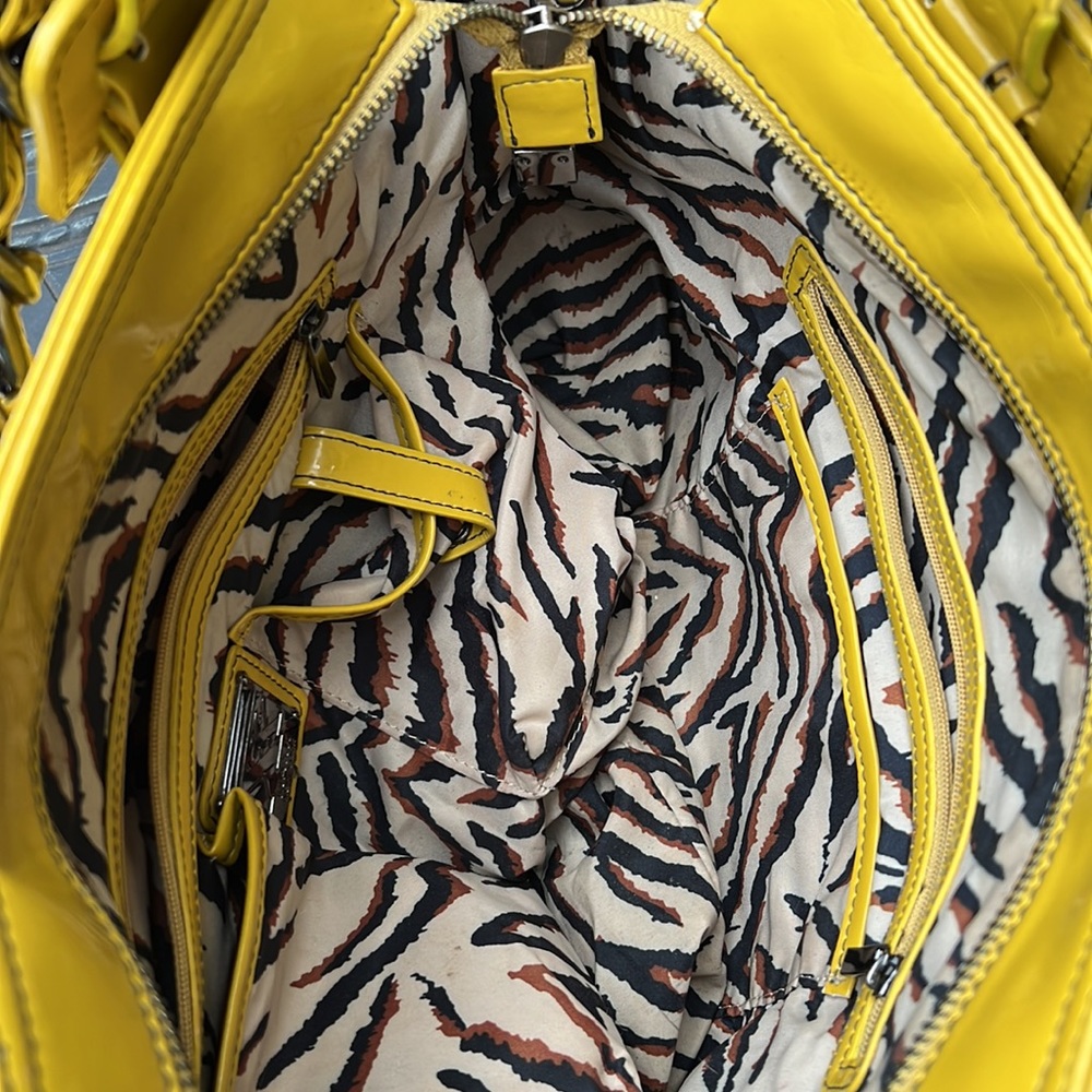 Yellow patent look Maxx New York bag - Picture 8 of 12
